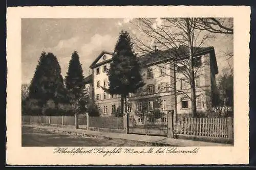 AK Königsfeld /Schwarzwald, Mädchenanstalt von der Strasse aus