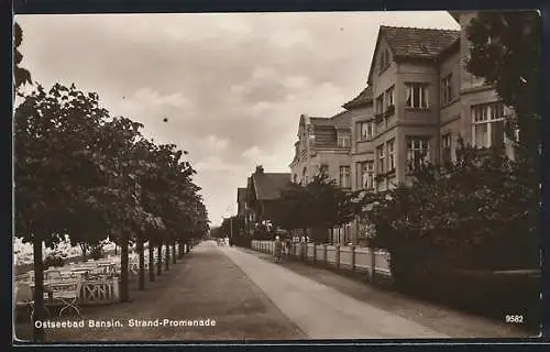 AK Bansin, Strand Promenade mit Tischen