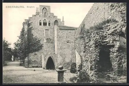 AK Ebernburg, Burghof