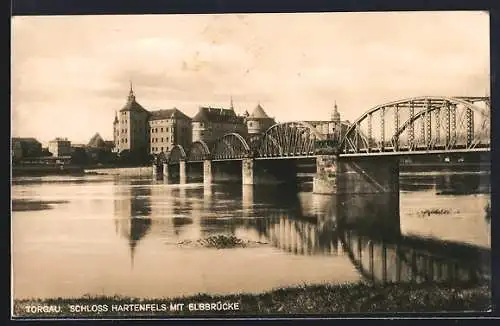 AK Torgau, Schloss Hartenfels mit Elbbrücke