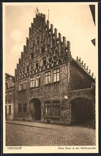 AK Güstrow, Altes Haus an der Mühlenstrasse