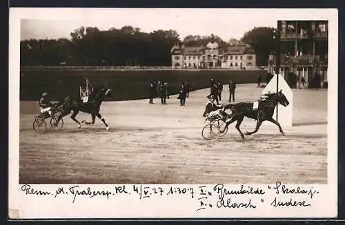 AK Wien, Pferderennen 1927, Blick auf die Trabrennbahn