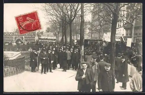 Foto-AK Paris, Verkaufsstände am Strassenrand