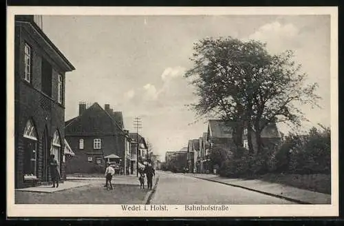 AK Wedel i. Holst. Blick in die Bahnhofstrasse