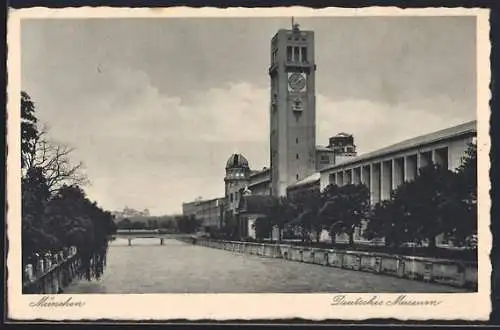 AK München, Deutsches Museum und Uhrturm