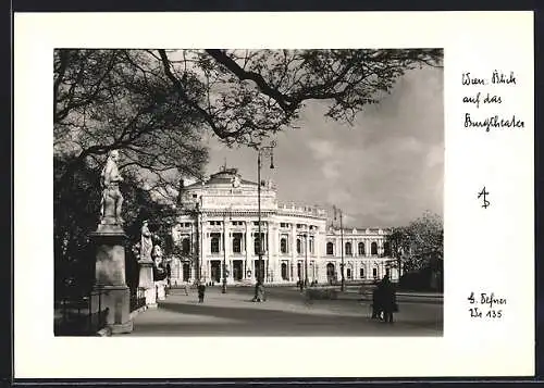 Foto-AK Adalbert Defner: Wien, Blick auf das Burgtheater