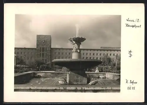 Foto-AK Adalbert Defner: Linz /D., Hauptpost und Springbrunnen