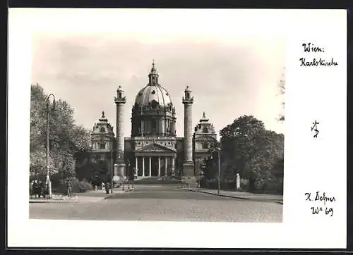 Foto-AK Adalbert Defner: Wien, Blick auf die Karlskirche