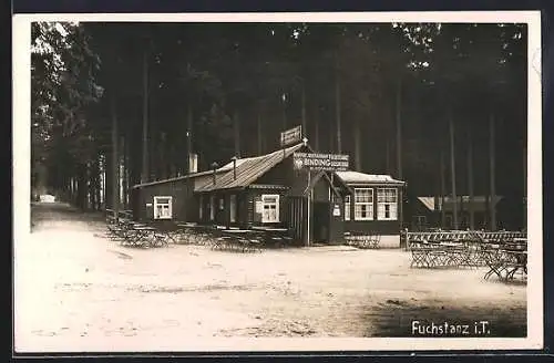 AK Fuchstanz i. T., Gasthaus Fuchstanz mit Strassenpartie