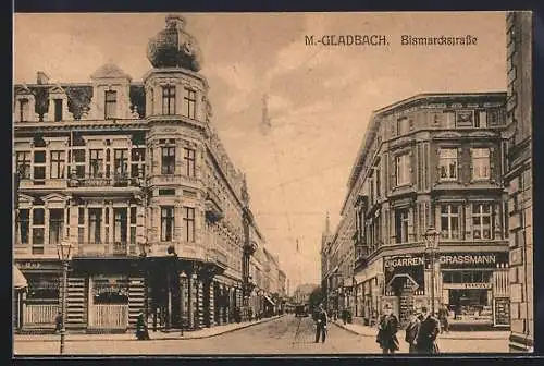 AK M.-Gladbach, Blick in die Bismarckstrasse mit Gasthof Rheinischer Hof