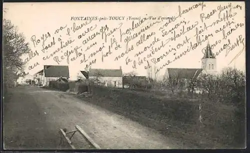 AK Fontaines-près-Toucy, Vue d`ensemble du village avec route et église en arrière-plan