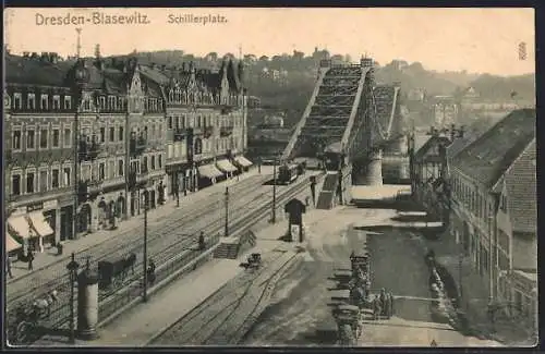 AK Dresden-Blasewitz, Schillerplatz mit Geschäften und Strassenbahn