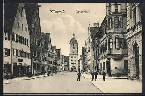 AK Dillingen /D., Königstrasse am Tor mit Geschäft