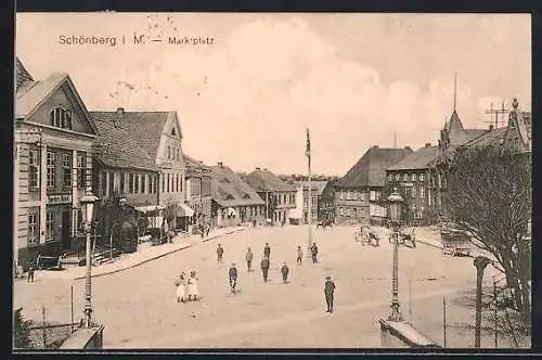 AK Schönberg i. M., Marktplatz mit Spehrs Hotel