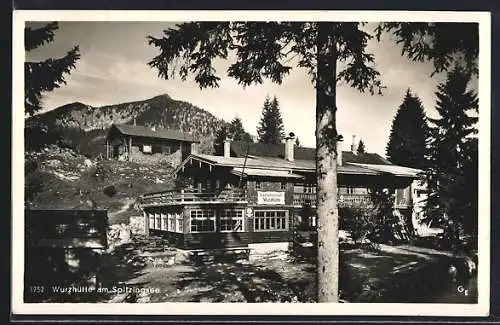 AK Wurzhütte am Spitzingsee mit Berg dahinter