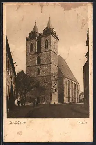 AK Gross-Salze, Kirche mit Strassenpartie