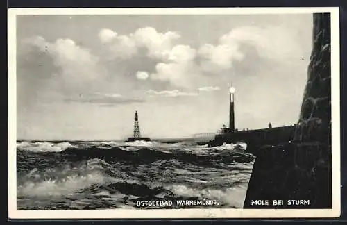 AK Warnemünde, Mole bei Sturm