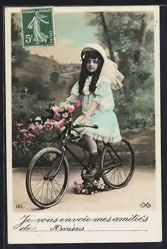 AK Mädchen auf ihrem Fahrrad