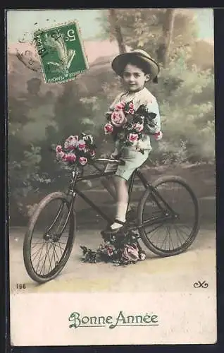 AK Knabe auf einem Fahrrad