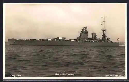 AK Kriegsschiff HMS Rodney auf See