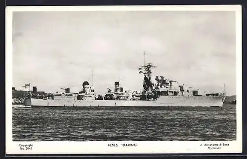 AK Kriegsschiff HMS Daring auf See
