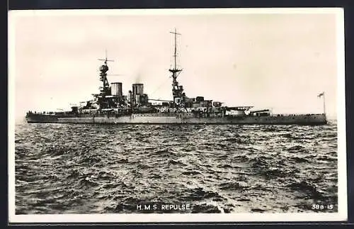 AK Britisches Kriegsschiff HMS Repulse auf hoher See