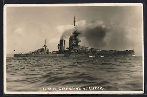 AK Kriegsschiff HMS Emperor of India auf See