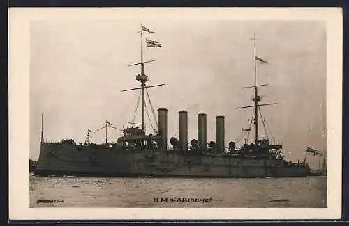 AK Kriegsschiff HMS Ariadne auf See