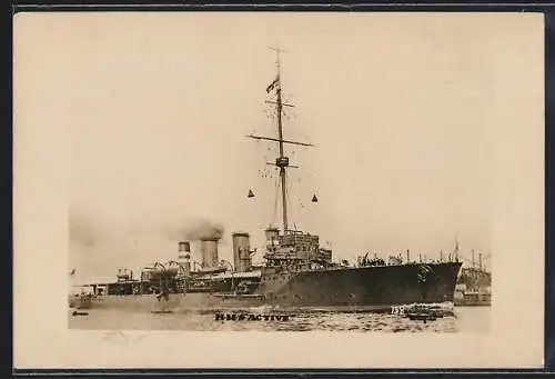 AK Kriegsschiff HMS Active auf See