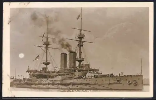 AK Kriegsschiff HMS Albemarle auf See