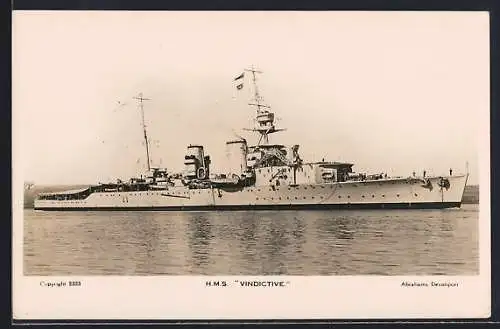 AK Kriegsschiff HMS Vindictive auf See