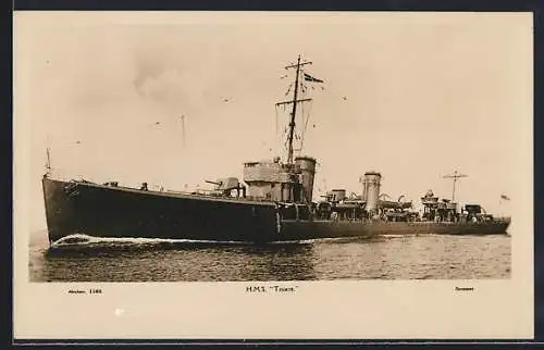 AK Kriegsschiff HMS Truant in Fahrt