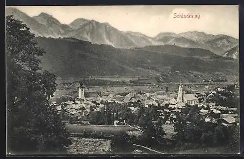 AK Schladming, Ortsansicht mit Bergen