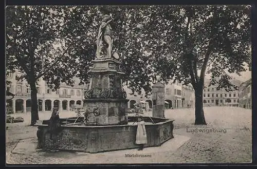 AK Ludwigsburg / Württemberg, Marktbrunnen