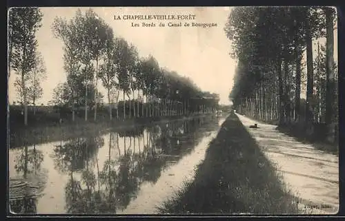 AK La Chapelle-Vieille-Forêt, Les Bords du Canal de Bourgogne