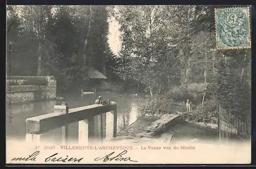 AK Villeneuve-l`Archevêque, La Vanne vue du Moulin