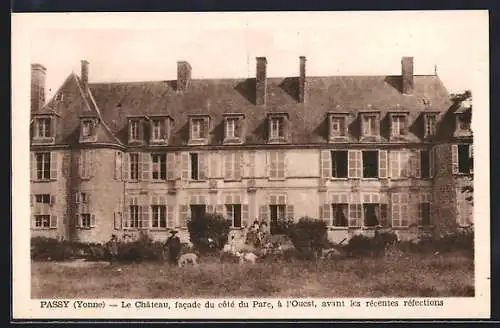 AK Passy /Yonne, Le Château, facade du côté du Parc, à l`Ouest, avant les récentes réfections