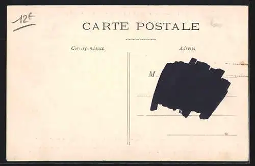 AK Vachy /Yonne, Vue sur le Village avec chaumières et chapelle élégante