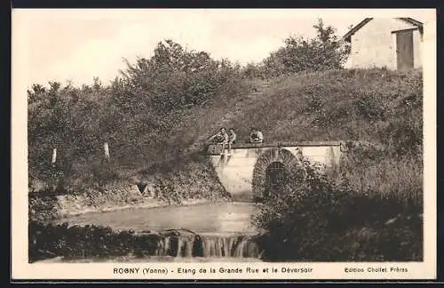 AK Rogny /Yonne, Étang de la Grande Rue et le Déversoir