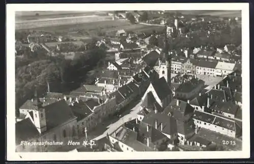 AK Horn /N.-Ö., Ortskern vom Flugzeug aus
