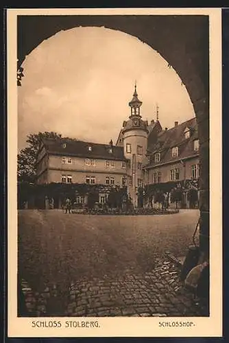 AK Stolberg / Harz, Schloss, Schlosshof durch Tor gesehen
