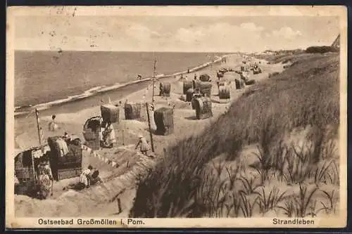 AK Grossmöllen i. Pom., Strand mit Strandkörben und bewachsenen Dünen