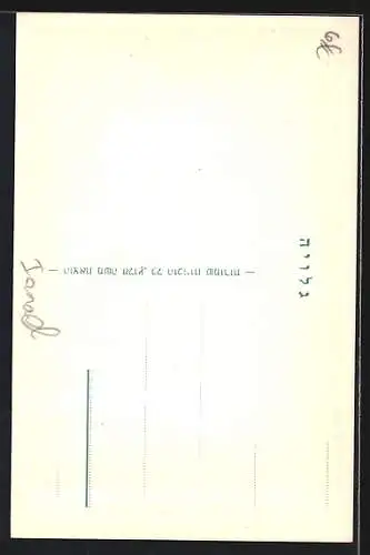 AK Benjamin Rothschild im Anzug auf einem Sessel