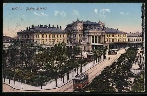 AK Brünn / Brno, Zentral-Bahnhof mit Strassenbahn