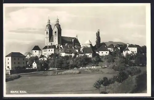 AK Maria Saal, Ortspanorama mit Kirche