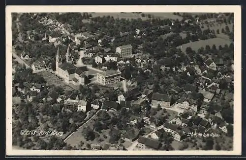 AK Götzis /Vorarlberg, Teilansicht mit Kirche und Strassenpartie