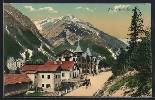 AK Ampezzotal, Strassenpartie mit Hotel Schluderbach