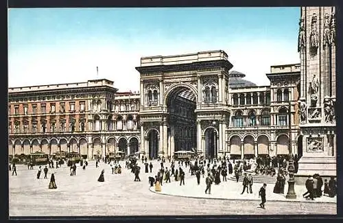 AK Milano, Facciata della Galleria Vitt. Em. II., Strassenbahn