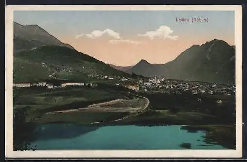 AK Levico, Ortsansicht mit See und Bergen