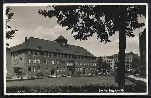 AK Berlin-Borsigwalde, Partie an der Schule